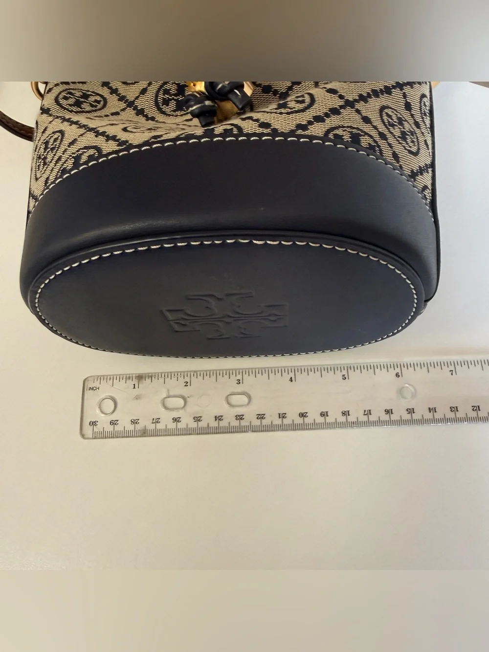 Tory Burch mini Bucket Bag-used
